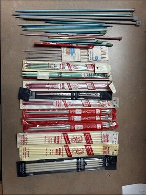 Vintage Mixed Aluminum and Plastic Knitting Needle Set - Multi Color